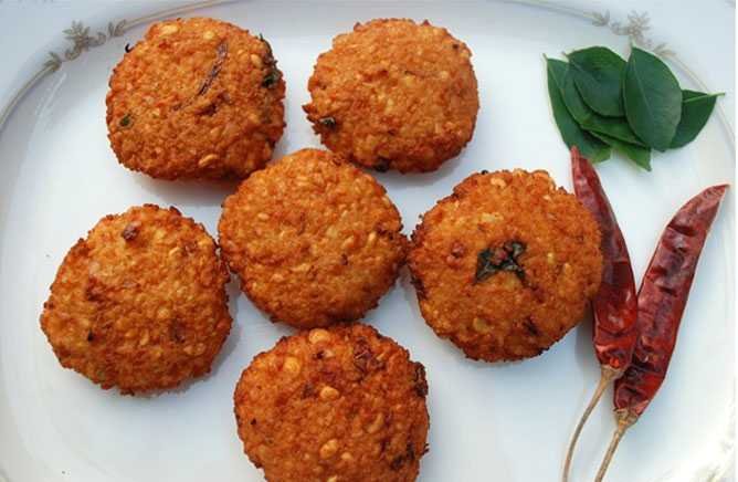Crispy Parippuvada Recipe | Traditional Kerala Evening Snack